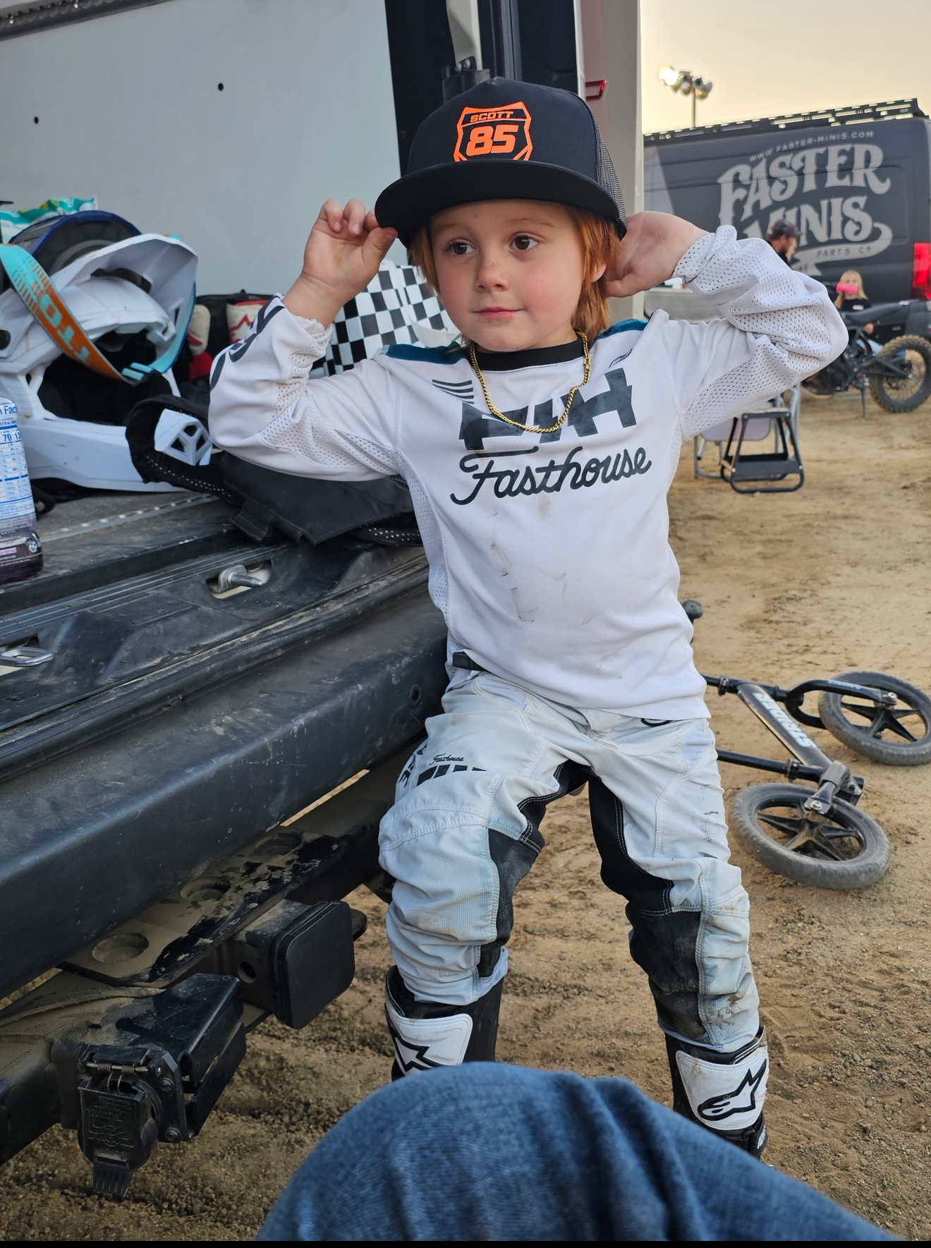sutton scott in the pits